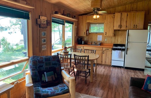 Hayward Cabin | Northwoods Cabin On Teal Lake (Pontoon Boat Available)