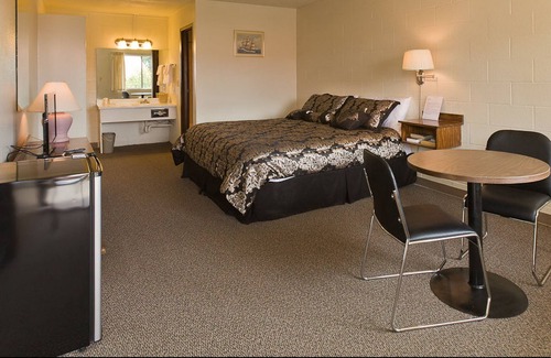Blaine Hotel | Northwoods Motel