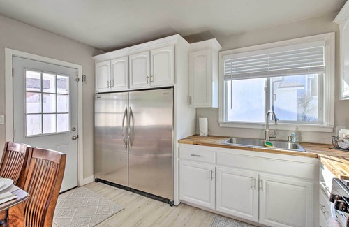 Norwalk House | Norwalk Retreat w/Pool ~ 11 Mi to Disneyland Park