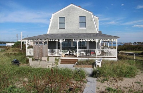 Biddeford Pool House | Nostalgic Beach Front Home