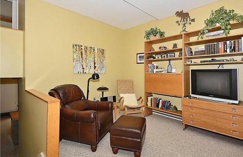 Stowe Area House | Notchbrook 34AB