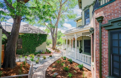 Five Points Apartment | Notorious Outlaw Summ