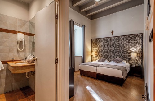 Jerusalem Hotel | Notre Dame of Jerusalem Center
