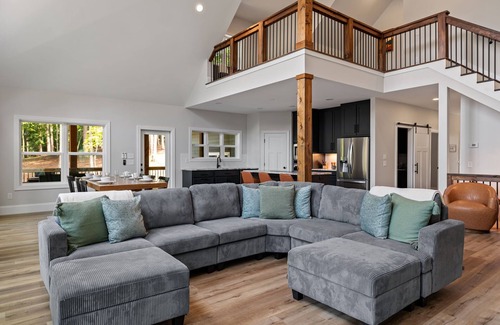 Blairsville House | Nottely Retreat - Lakefront | Hot Tub | Game Room