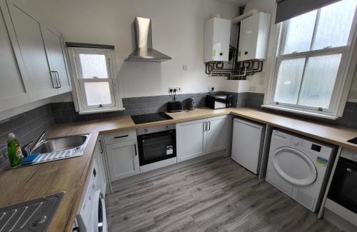Nottingham Apartment | Nottingham Forest Rd, Short Stays