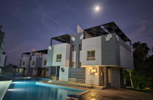 Village Road Apartment | Noura Luxury Hotel Villa with free Pool and Beach access in Hurghada