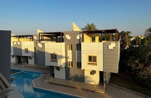 Village Road Apartment | Noura Luxury Hotel Villa with free Pool and Beach access in Hurghada