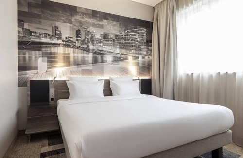 Lichtenbroich Hotel | Novotel Duesseldorf Airport