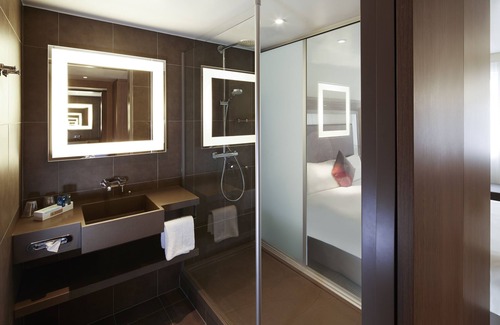 London Borough of Hounslow Hotel | Novotel London Brentford