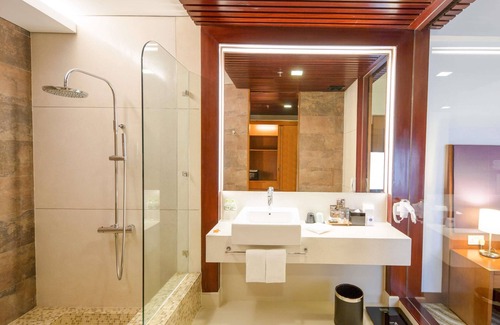 Tran Phu Beach Hotel | Novotel Nha Trang