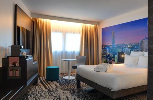 Quartier du Petit-Montrouge Hotel | Novotel Paris 14 Porte d'Orléans