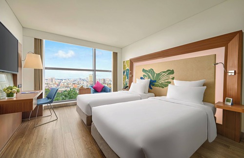 Phuong 6 Hotel | Novotel Saigon Centre