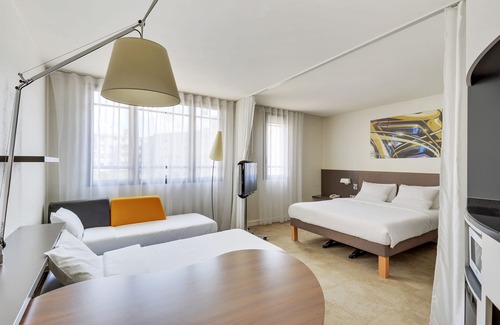 Charonne Hotel | Novotel Suites Paris Montreuil Vincennes