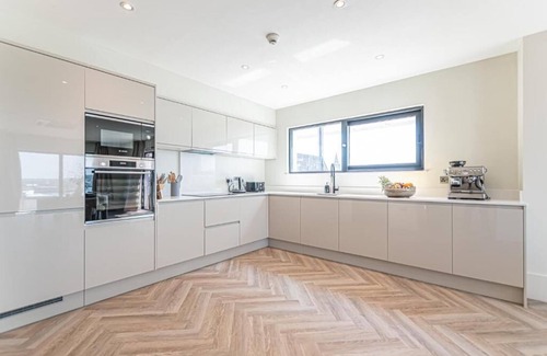 The Docks Apartment | NOVU Apartments Liverpool Waterfront