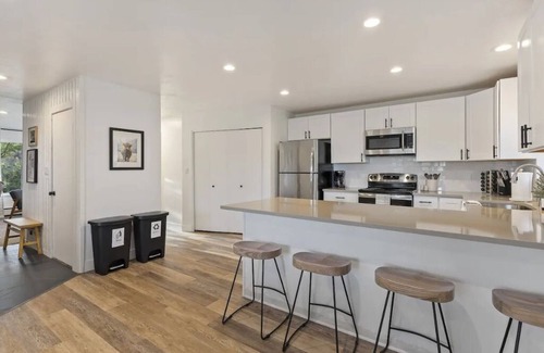 Centerville House | Now accepting Winter/Spring Bookings! - One of a kind w/private creek!