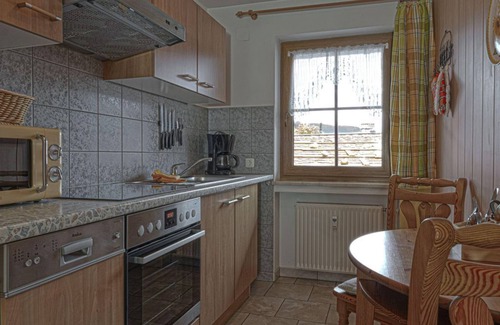 Wallgau Apartment | "Nr. 5" Apartment Karwendelblick, 1 bedroom, shower, WC - Sabine, house