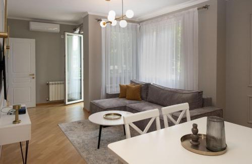 Kisela Voda Apartment | NS Central Apartment