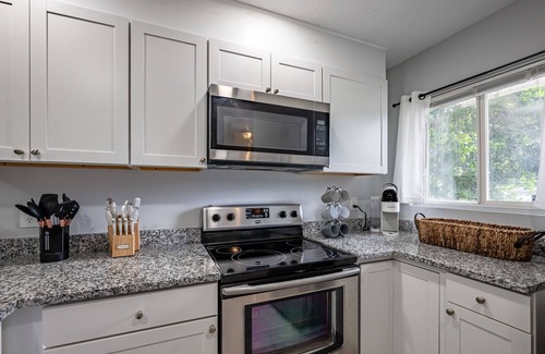 Jacksonville Beach House | nThe Palm Cottage Jax Beach