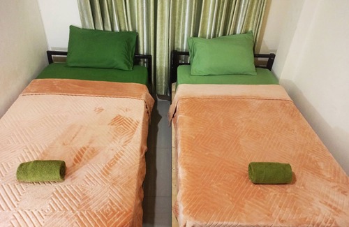Mai Khao House | Nu Phuket Airport Residence
