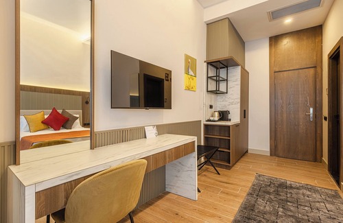 Eski Lara Hotel | NUCA HOMES