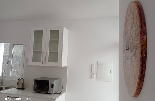 Teguise Apartment | Nuevo Apartamento con Jardín y Barbacoa en la Villa Histórica de Teguise