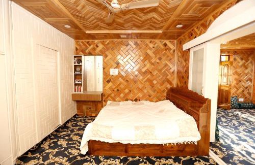 Srinagar House | Nuh Villa - Luxury stay with Kashmiri Warmth