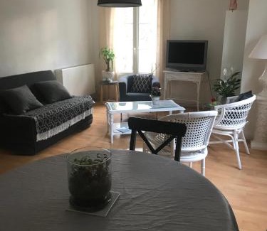 Rouxmesnil-Bouteilles Apartment | Nuit à deux pas de Dieppe