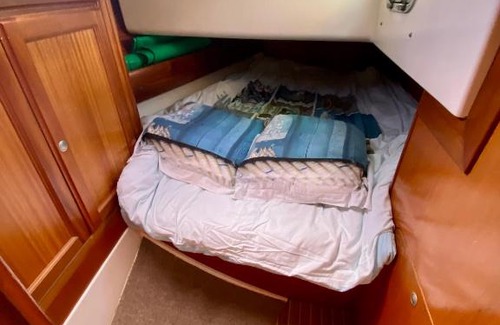 La Rochelle Boat Rental | Nuit atypique sur un voilier - Linge & ménage inclus