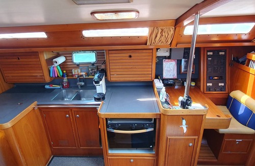 La Rochelle City Centre Boat Rental | Nuits au Port - Grand Voilier à Quai - Coriandre II