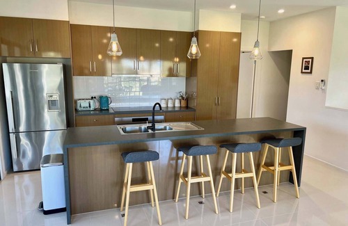Waterhouse House | Nulla's - Long Beach