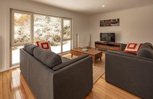 Perisher Valley Cabin | Numbananga Lodge