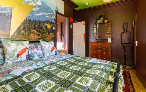 Conwy Bed & Breakfast | Number 18