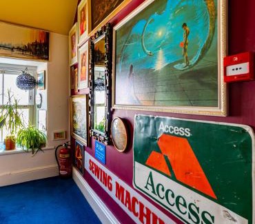 Conwy Bed & Breakfast | Number 18