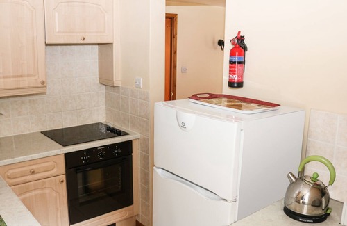Newton Grange Cottage | NUMBER 4, family friendly, character holiday cottage in Biggin