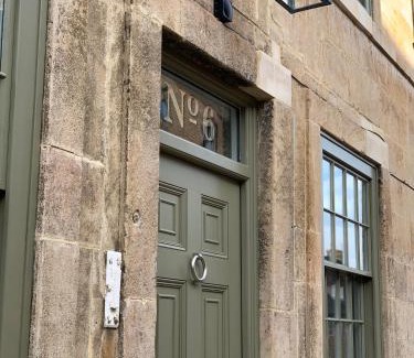 Stamford House | Number 6 Stamford - Boutique Grade II Listed Townhouse