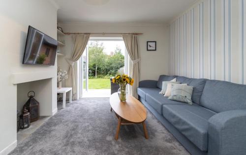 Somerton House | Number Five