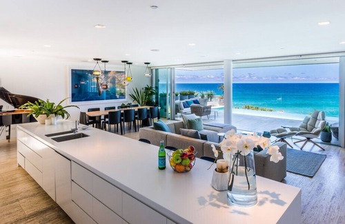 Tamarama Apartment | Number One Tama House