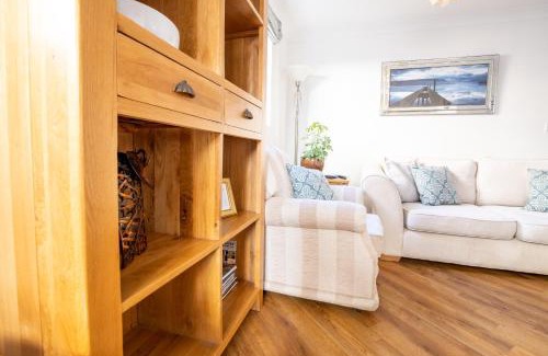 West Cliff Apartment | Number Seven Cottage