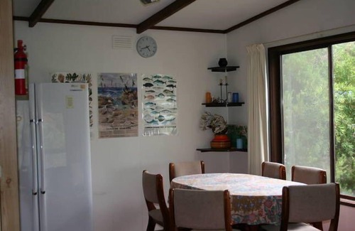 Cape Woolamai House | Nunthidar - Cosy living - Pet Friendly π
