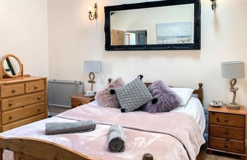 Holsworthy House | Nuthatch Barn
