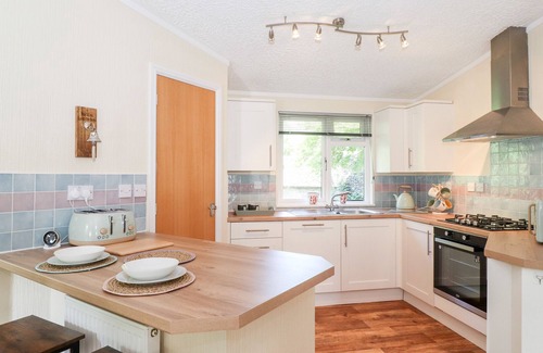 Troutbeck Cottage | NUTKINS LODGE, pet friendly, with a garden in Windermere