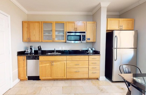 Ludlam Hotel | Nuvo Suites Hotel