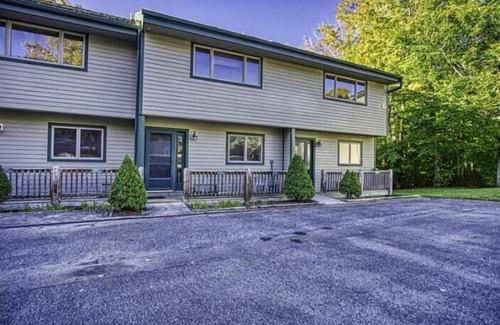 Timberline Condo | NWF8-Budget Friendly Timberline Condo! sleeps 8