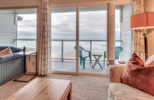 Newport House | Nye Suite