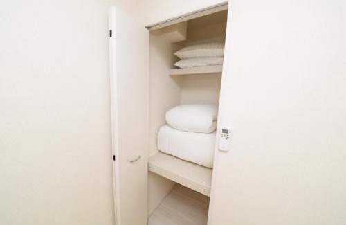 Shinjuku Villa | NYHotel 2 新宿2階建て3室1バスルーム1シャワー2トイレ