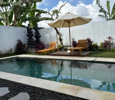 Kediri Bed & Breakfast | Nyoman House