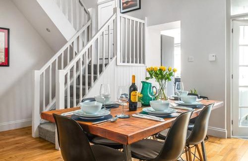 Llanrwst House | Nythfa
