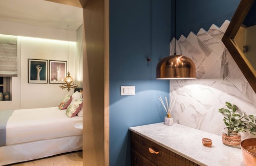 Old Town Hotel | Nyx Chic Manor