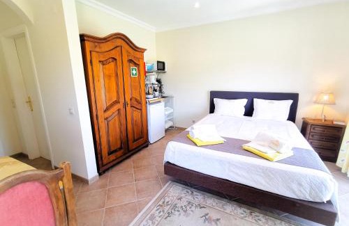 Portimao Apartment | Oásis Tropical, Jardim e Piscina!