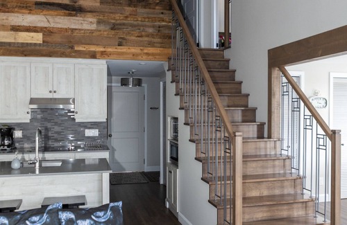 Magog House | O'berge du Village